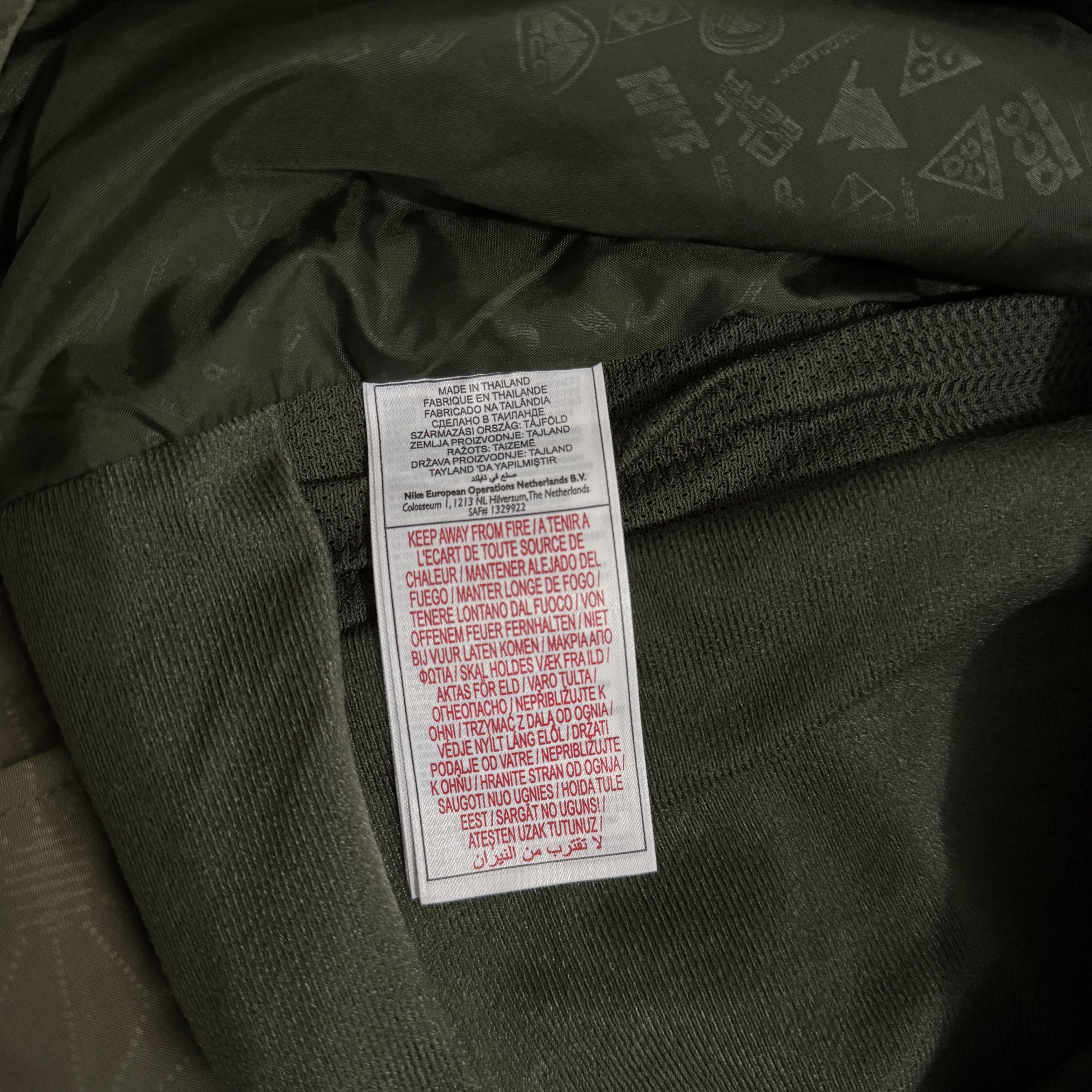 Goretex × Nike ACG Nike ACG Gore-Tex Snowboard Shell Pants (2008) Y2K Archive L Size US 38 / EU 54 - 15 Thumbnail