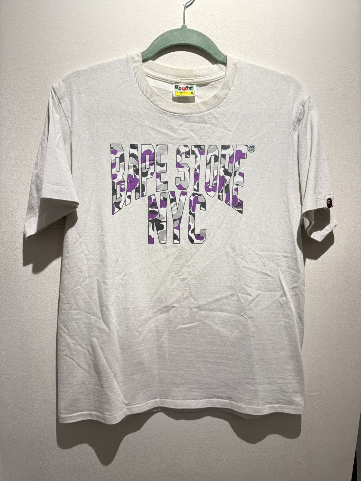 Bape Bape New York store spell out tee size M Size US M / EU 48-50 / 2 - 1 Thumbnail