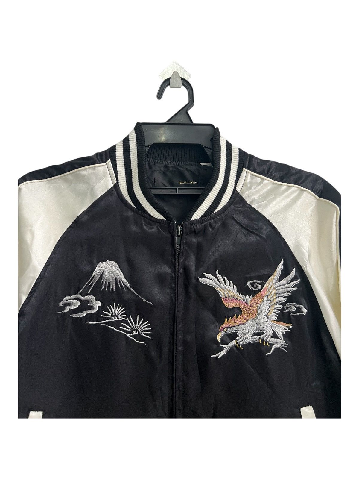 Vintage Japanese Classic Bullet Noise Hawk/Eagle Embroidered Sukajan Size US M / EU 48-50 / 2 - 3 Thumbnail