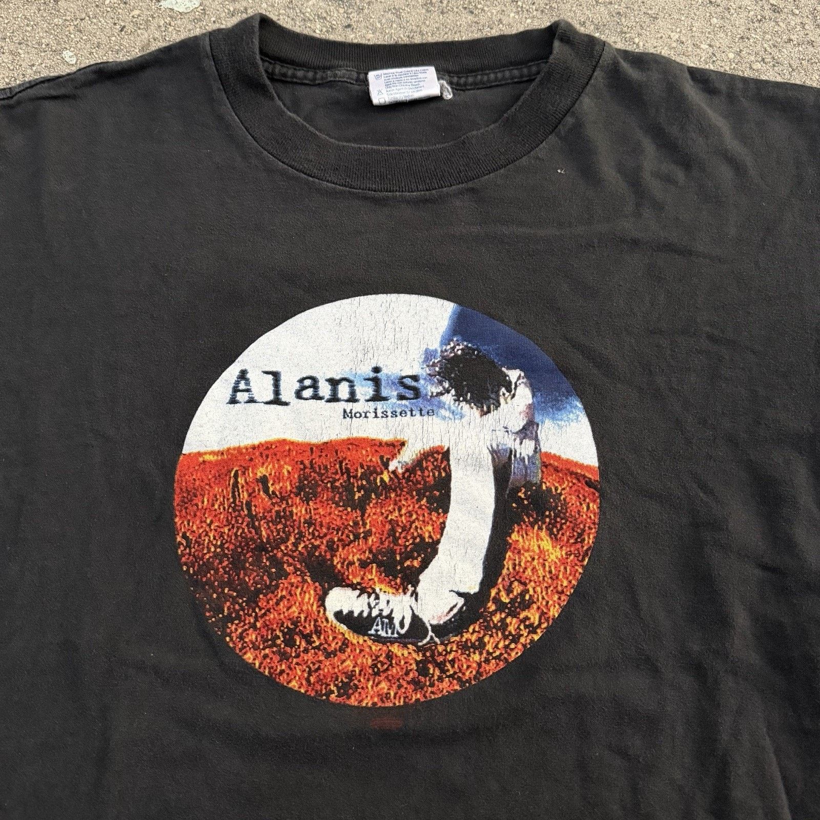 Band Tees × Vintage Vintage 90s Alanis Morissette Jagged Little Pill Album Tee Size US L / EU 52-54 / 3 - 1 Thumbnail