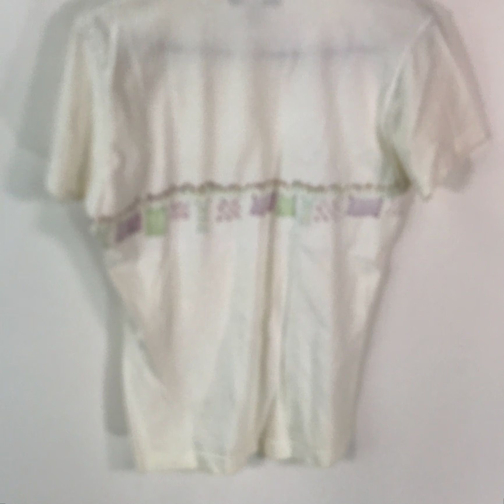Geoffrey Beene Geoffrey Beene Sport Graphic Tee Shirt White 100% Cotton Large Women Short Sleeve Crewm Neck 19in Chest 25in Length USA Vintage No Size L / US 10 / IT 46 - 2 Thumbnail