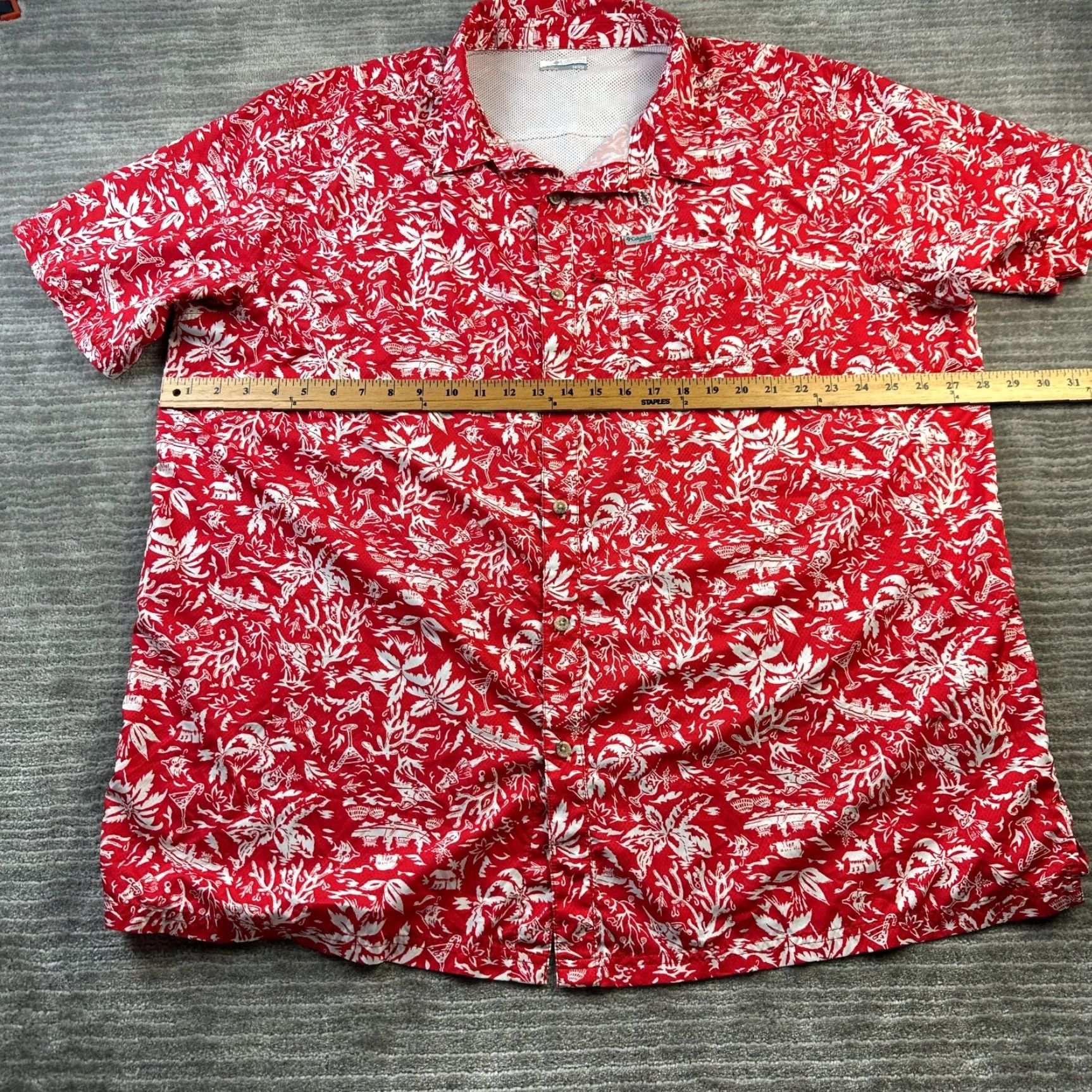 Gloverall Columbia Shirt 3XL XXXL Red Christmas All Over Print Button-Up Short Sleeve PFG Bonehead Geometric Casual Formal Mens Size US XXL / EU 58 / 5 - 7 Thumbnail
