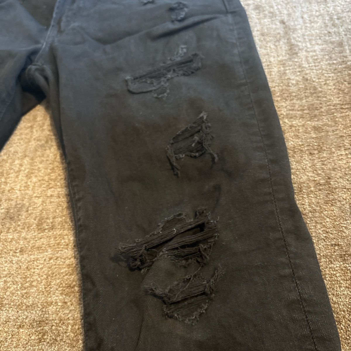 American Eagle Outfitters American Eagle Black Ripped Jeans Size US 30 / EU 46 - 2 Thumbnail