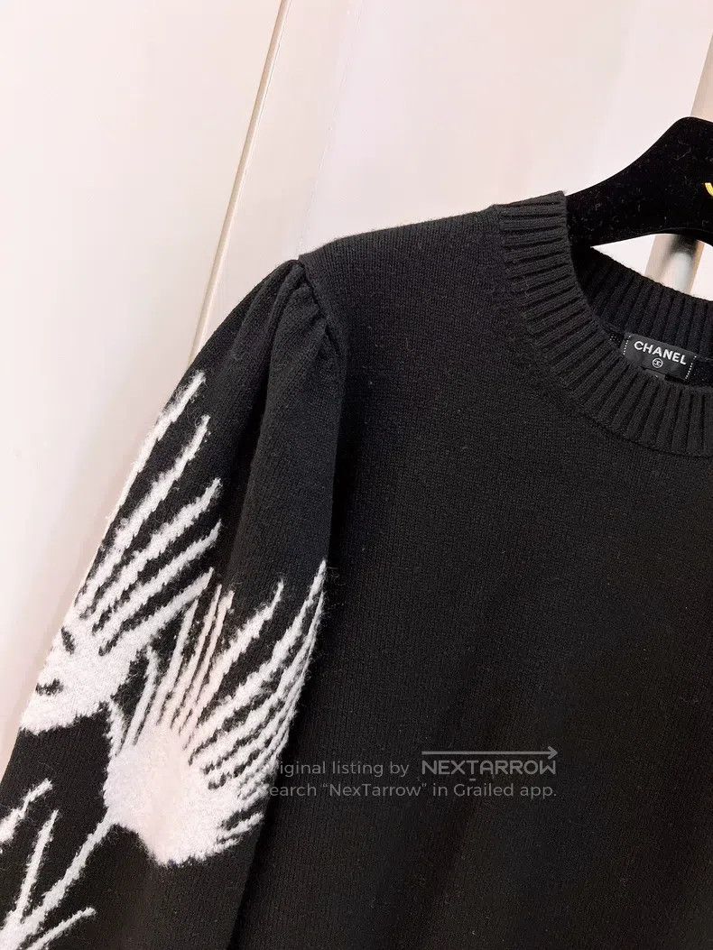 Chanel Chanel Castle Series Cashmere Sweater Size XS / US 0-2 / IT 36-38 - 3 Thumbnail