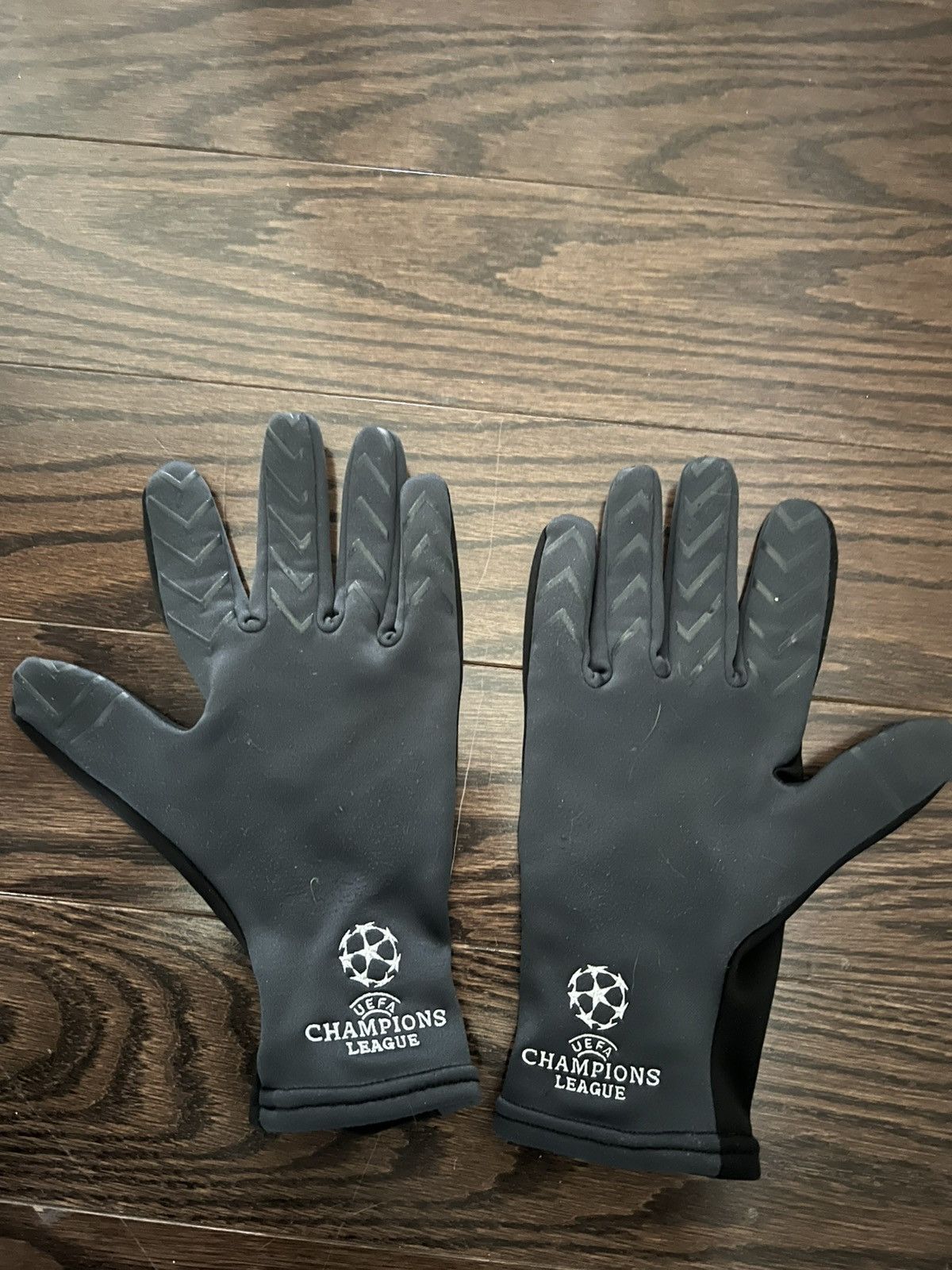 Adidas Real Madrid Adidas Champions League training gloves (L) Size ONE SIZE - 2 Thumbnail