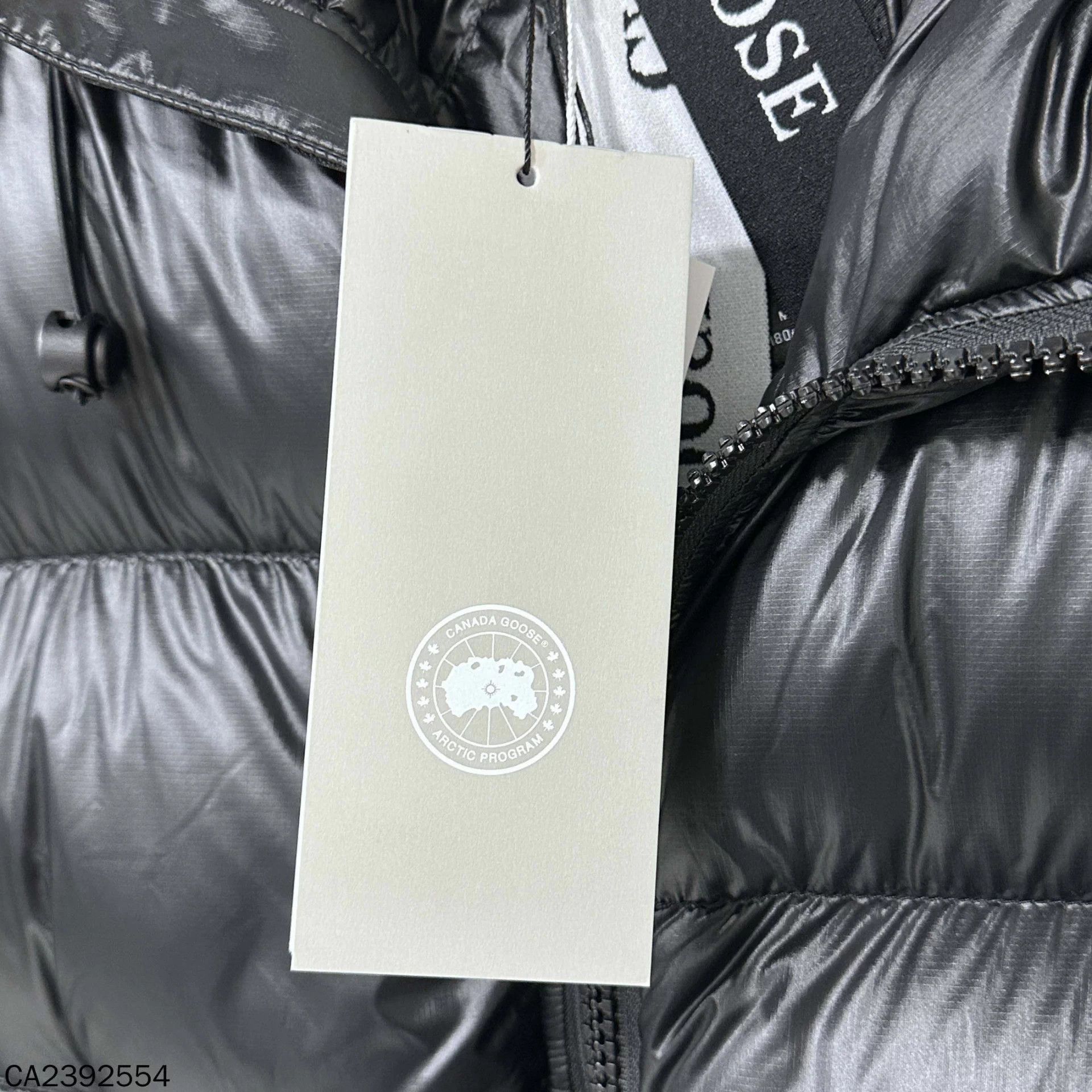 Canada Goose Canada Goose Crofton glossy armband down jacket M Size M / US 6-8 / IT 42-44 - 4 Thumbnail