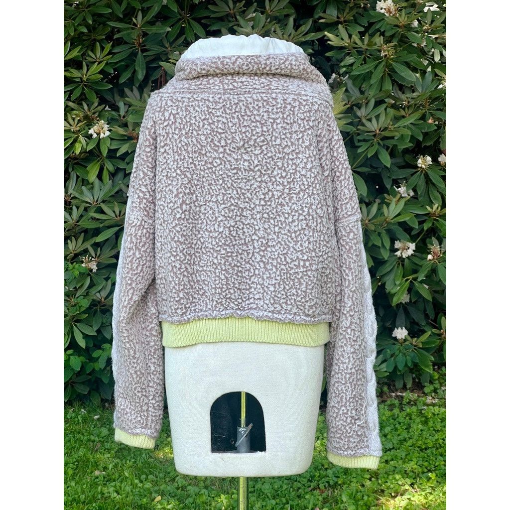 Free People Free People Wild Hearts XS Sherpa Cropped Cowl Sweatshirt Size XS / US 0-2 / IT 36-38 - 2 Thumbnail