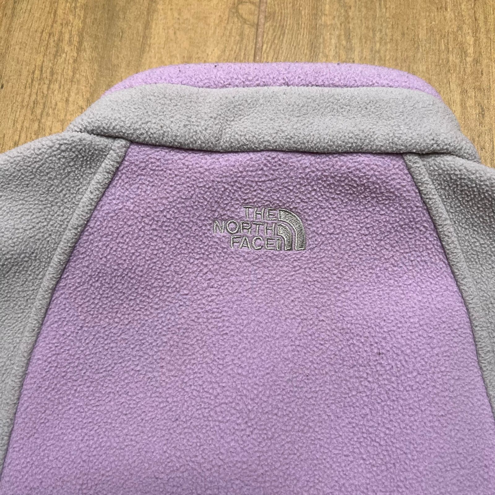 The North Face The North Face Womens Sz Small Fleece Jacket Full Zip Pink Size US S / EU 44-46 / 1 - 7 Thumbnail