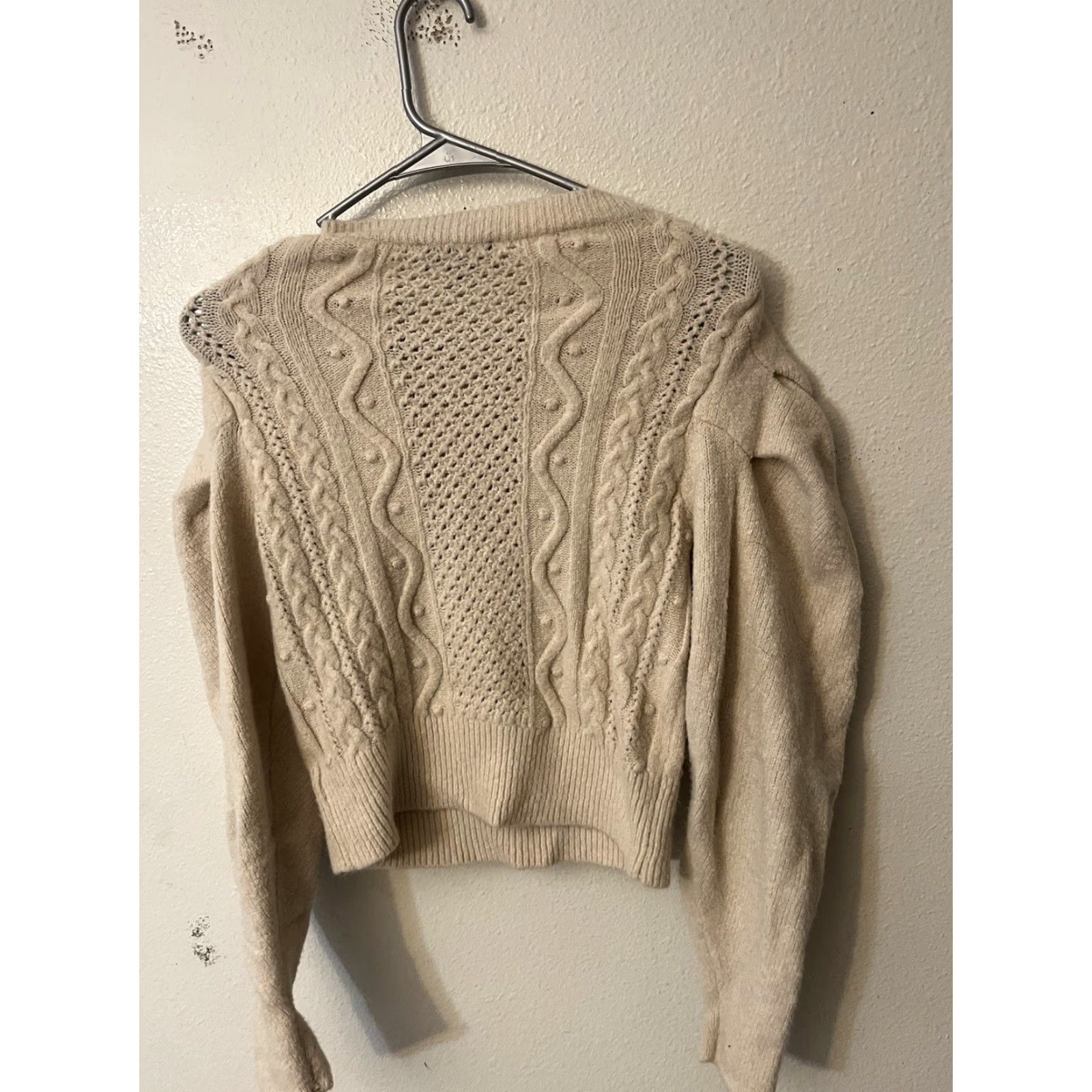 Express EUC Woman’s Express Soft Pullover Cable Knit Crew Neck Sweater XS Beige Size XS / US 0-2 / IT 36-38 - 3 Thumbnail