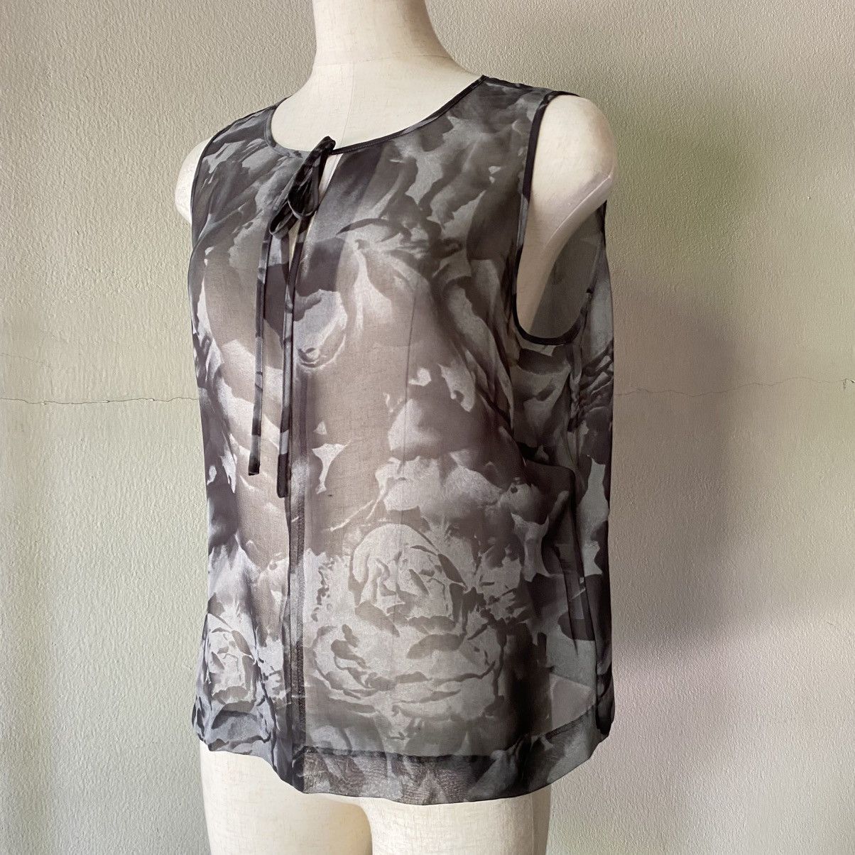 Givenchy GIVENCHY Transparent Gray Floral Sleeveless Blouse Size M / US 6-8 / IT 42-44 - 13 Thumbnail