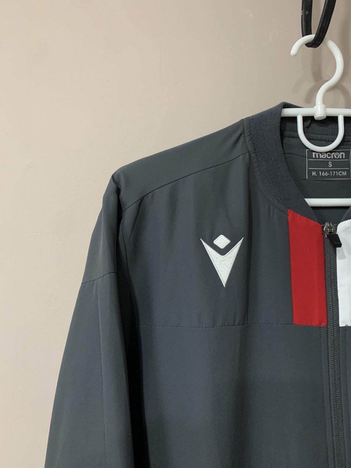 Macron Nottingham Forest Zip Football Jacket Macron Soccer Size S Size US S / EU 44-46 / 1 - 3 Thumbnail