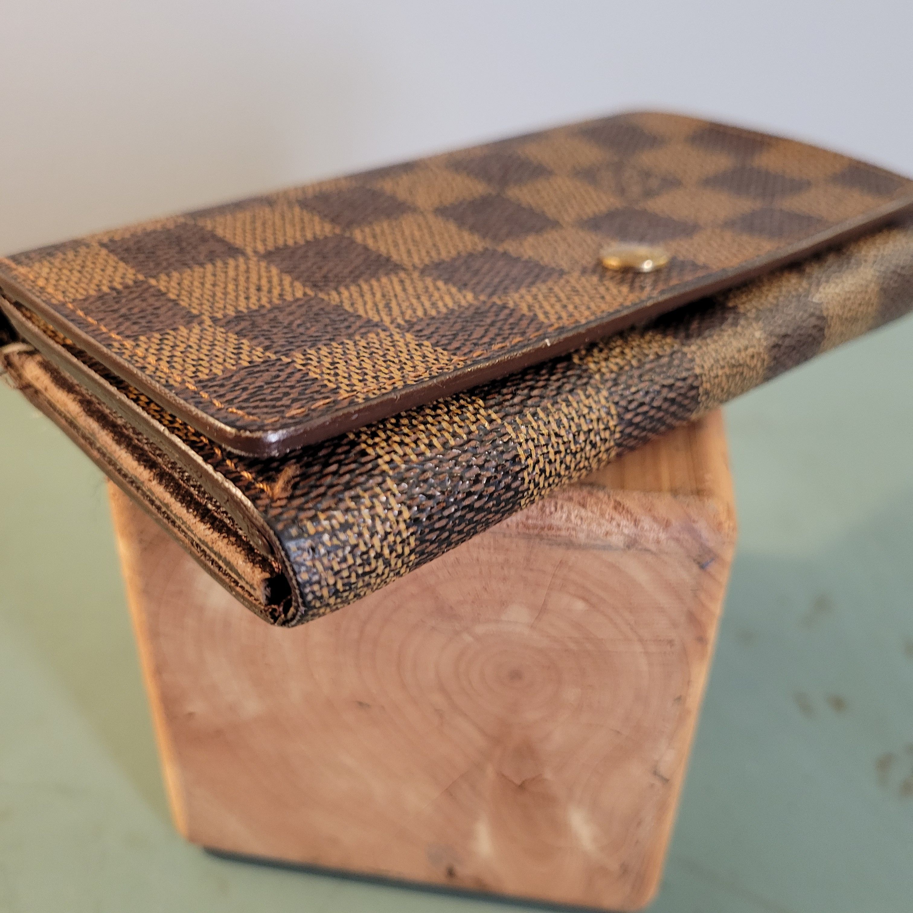 Louis Vuitton LV Damier Ebene Compact Long Wallet Size ONE SIZE - 5 Thumbnail
