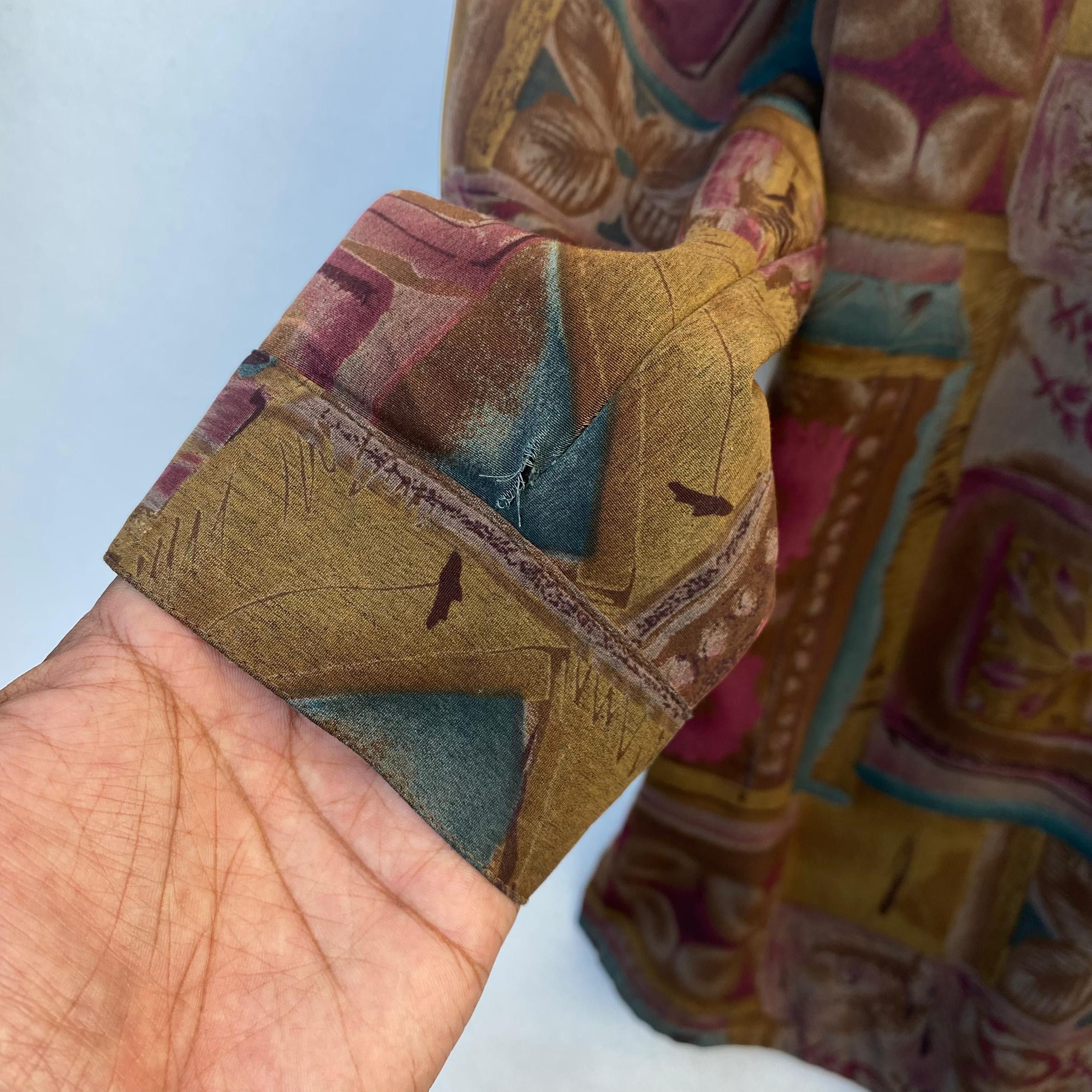 Vintage VINTAGE BLOUSE COLLARED LARGE SIZE ART ABSTRACT Size L / US 10 / IT 46 - 8 Thumbnail