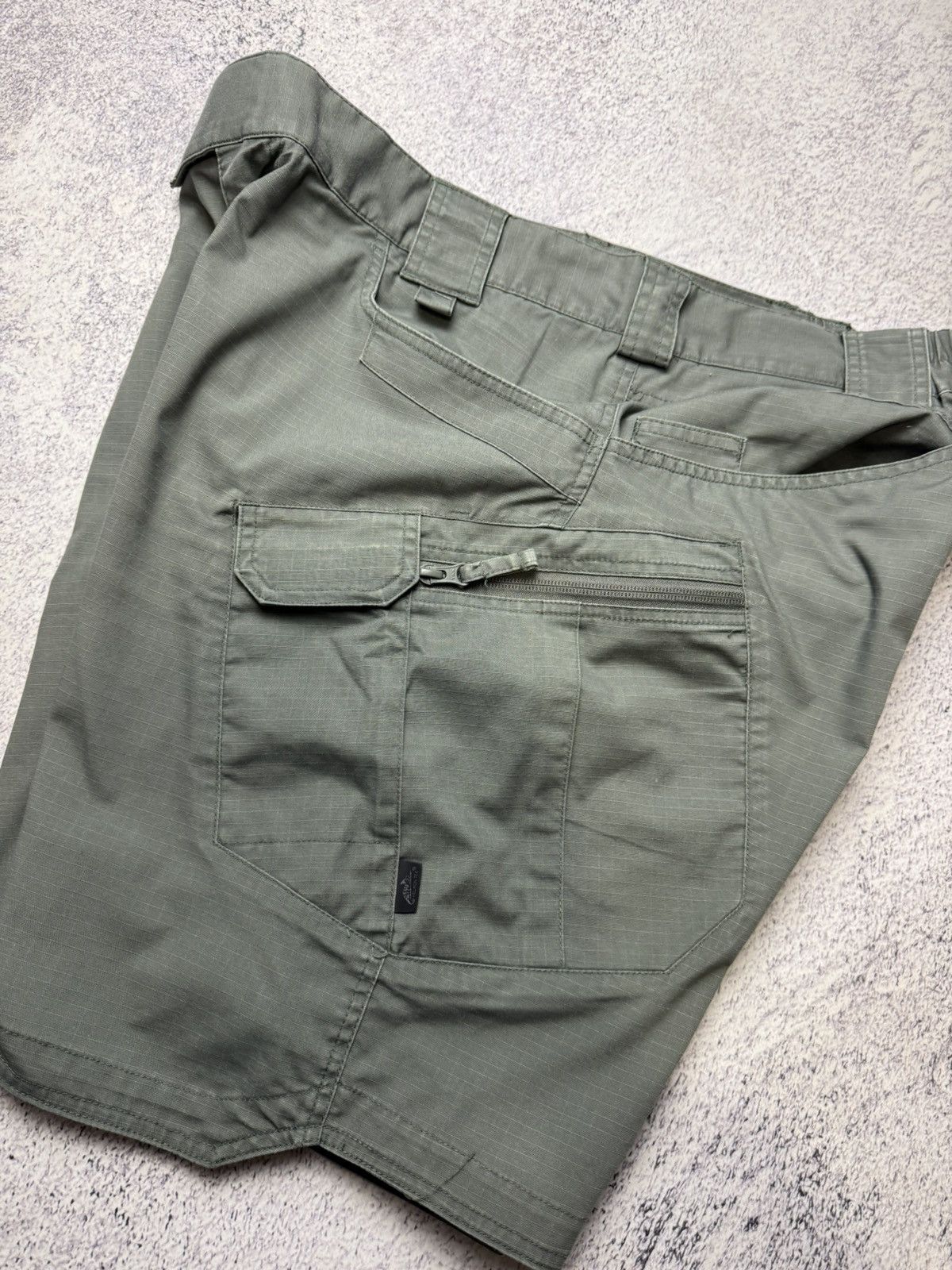 Vintage Mens Helikon-Tex Cargo Military Green Shorts Size US 38 / EU 54 - 15 Thumbnail