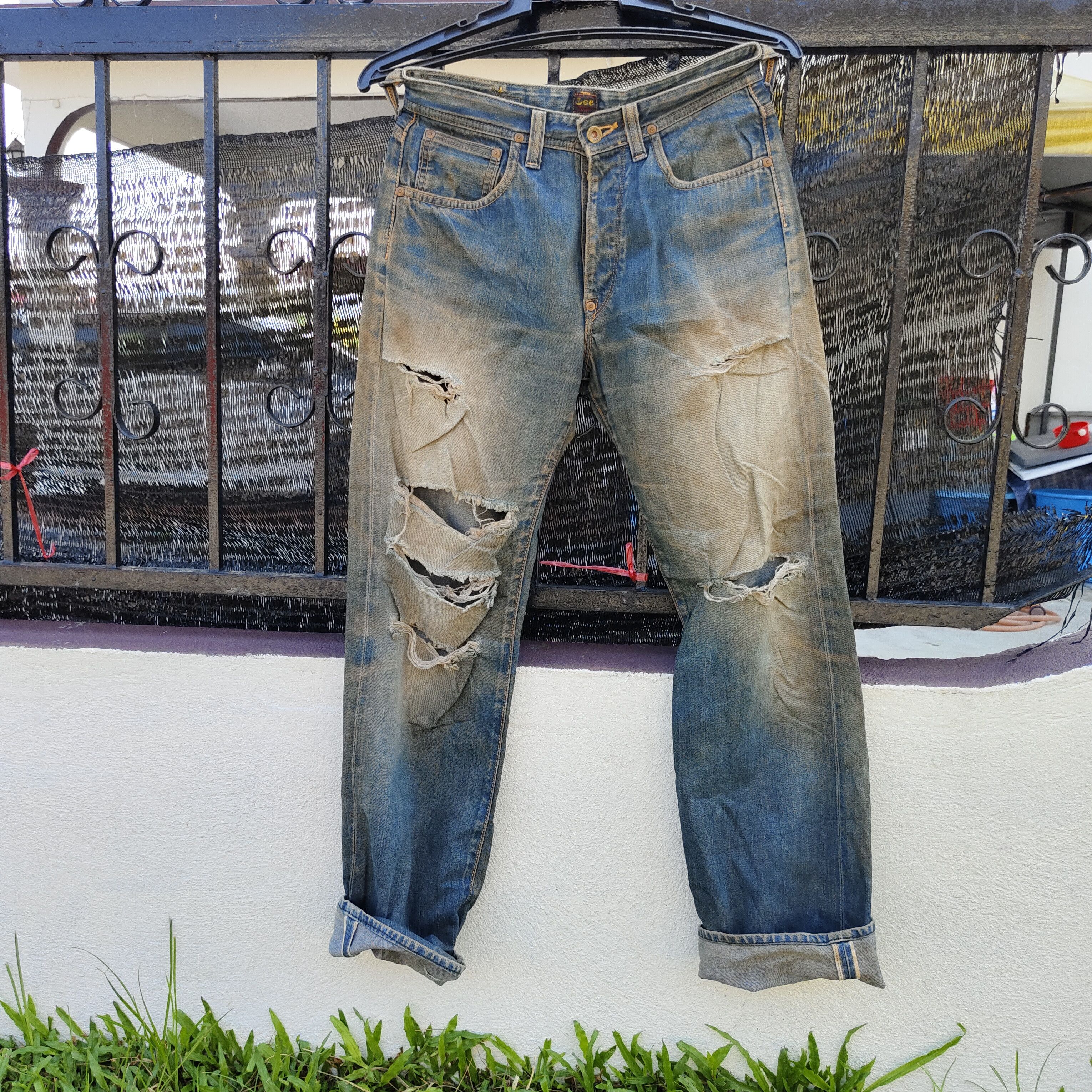 Lee Vintage 90s Lee Cowboy Selvedge Destroyed Jean Size US 30 / EU 46 - 2 Thumbnail