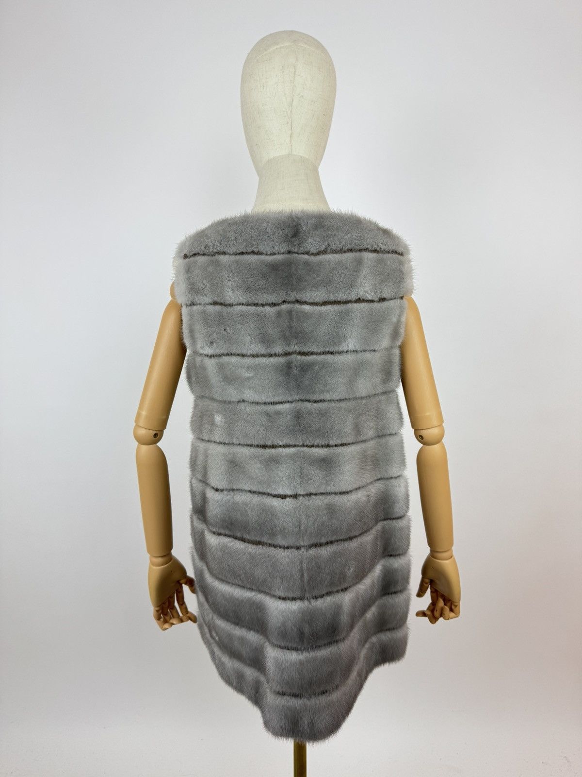 Fendi FENDI fur long vest collared archive clothing Womens size 42 Size M / US 6-8 / IT 42-44 - 8 Thumbnail