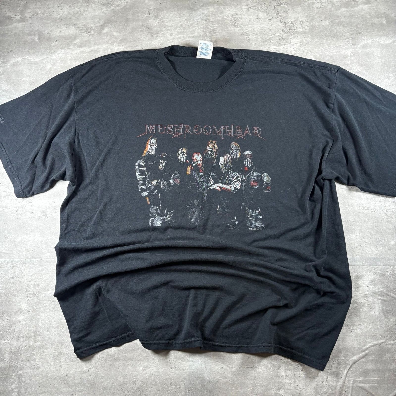 Gildan Vintage Mushroomhead band tee Size US XL / EU 56 / 4 - 1 Thumbnail