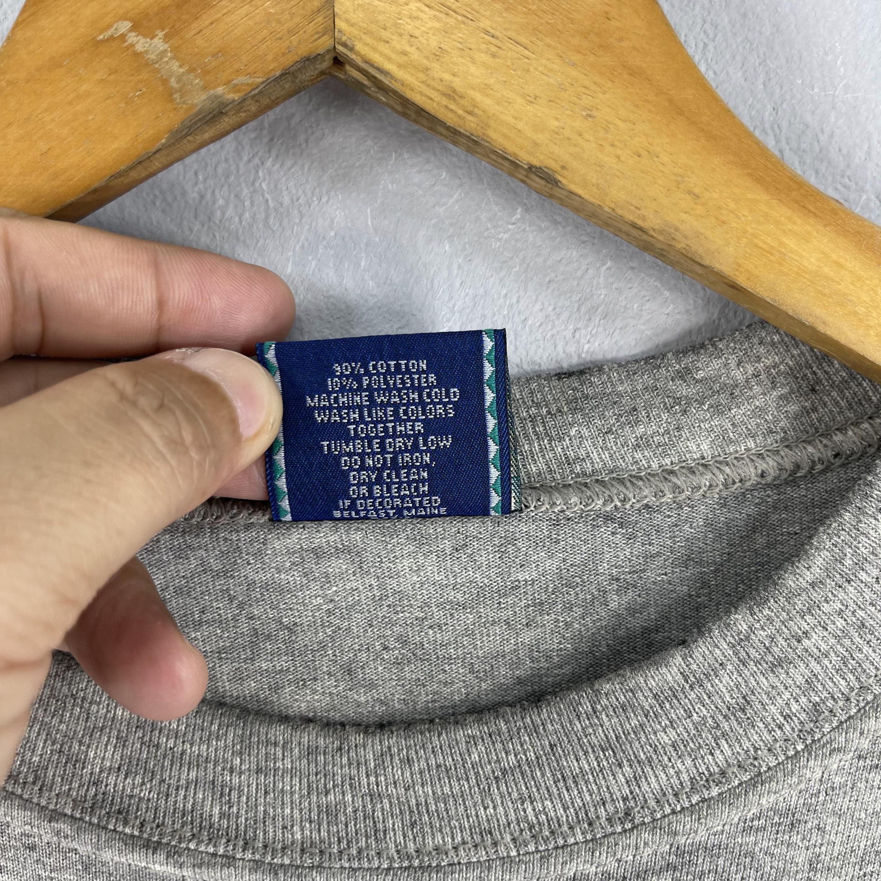 L.L. Bean Vintage 90s LL BEAN Outdoor Spell Out Big Print Tshirt Size US S / EU 44-46 / 1 - 5 Thumbnail