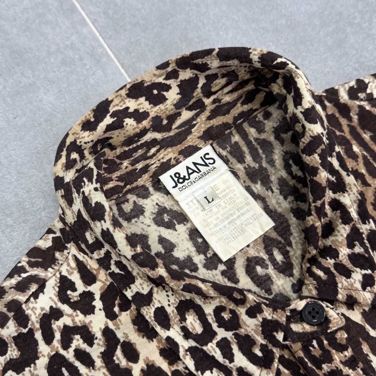 Dolce & Gabbana Vintage Dolce & Gabbana Jeans Wool Button Blouse Leopard Size M / US 6-8 / IT 42-44 - 12 Thumbnail