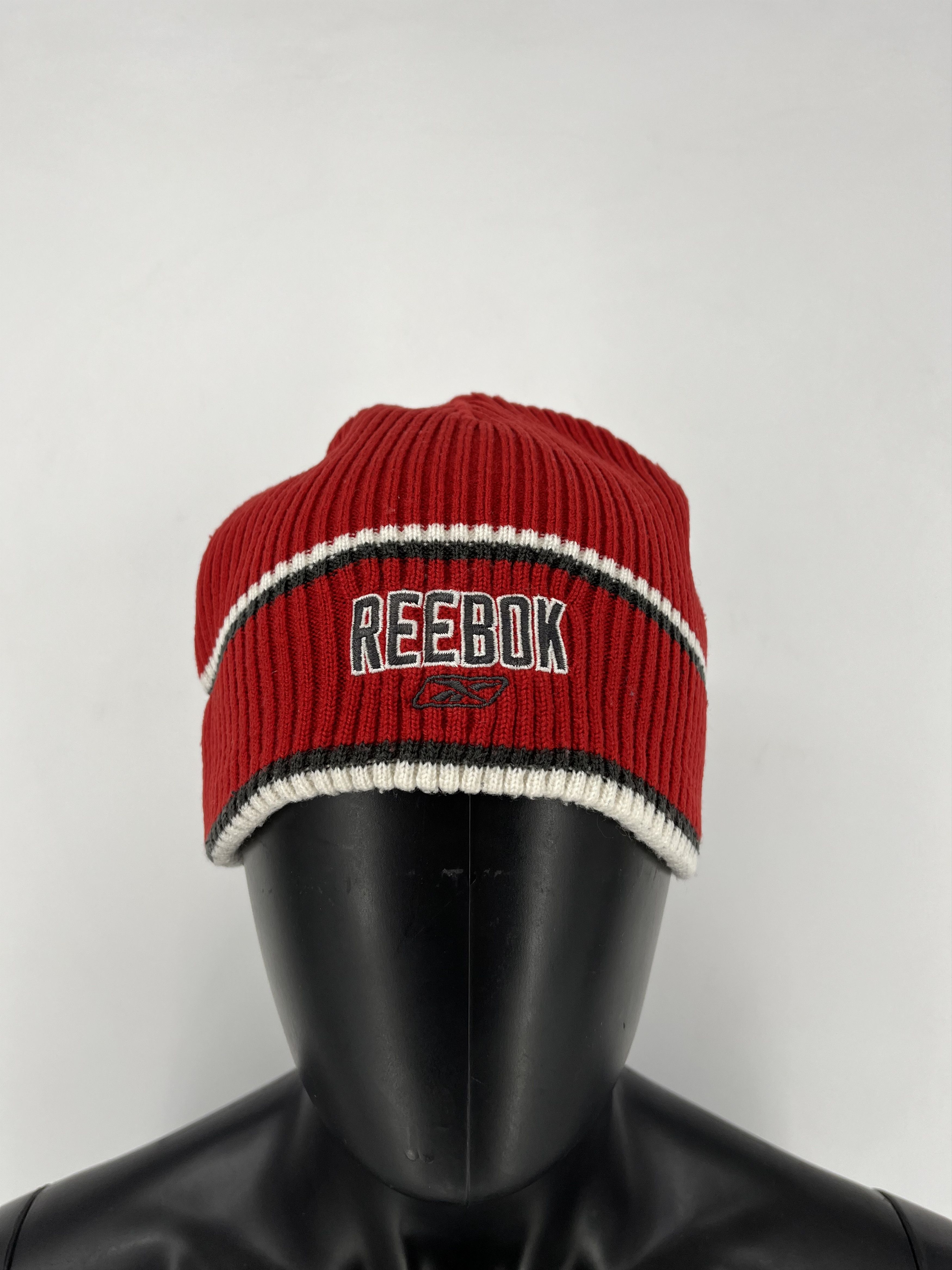 Reebok Vintage Reebok Big Logo Beanie Hat Streetwear Straight Hat Size ONE SIZE - 1 Thumbnail