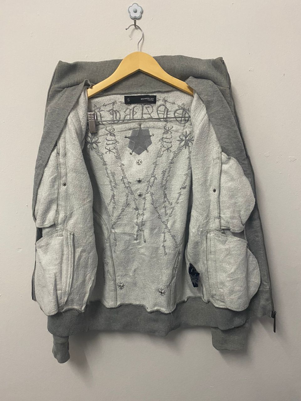 Monarchy × Vintage Vintage Monarchy Collection Sweater Hoodie Outerwear Size US S / EU 44-46 / 1 - 3 Thumbnail