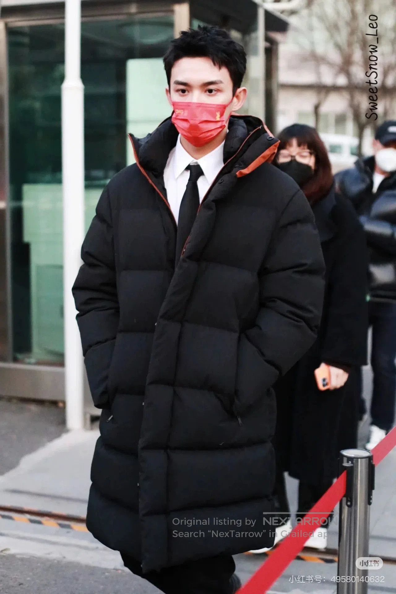 Ermenegildo Zegna Black Puffer Coat with Orange Hood . Size US S / EU 44-46 / 1 - 2 Thumbnail