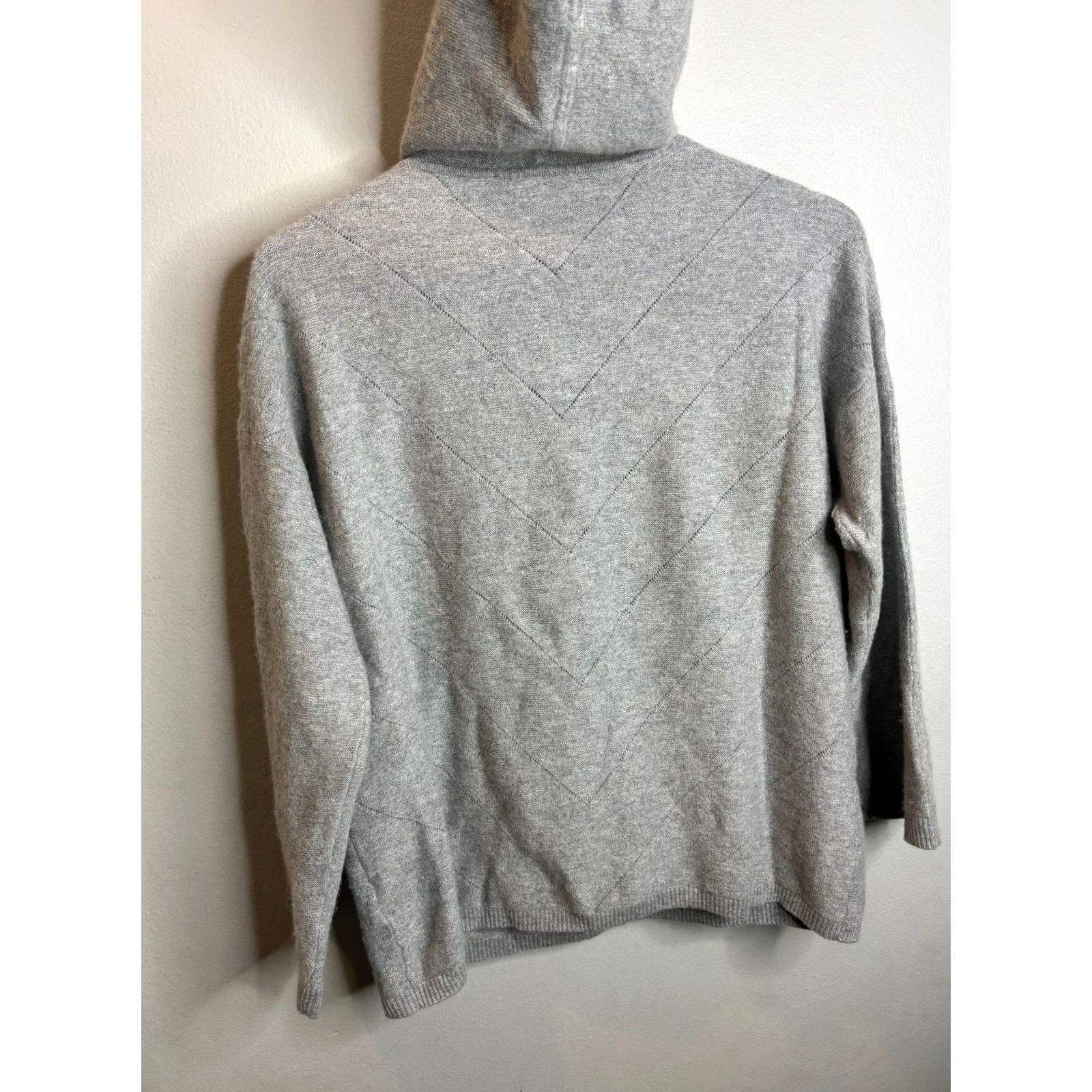 Ted Baker Ted Baker Hoodie Sweater Full Zip Viscose Cotton Women's Size 4 Gray 1051 Size S / US 4 / IT 40 - 7 Thumbnail