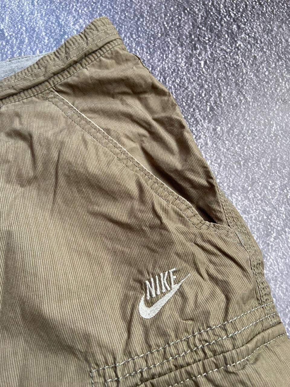 Nike Vintage Nike Y2K distressed cargo shorts Size US 34 / EU 50 - 5 Thumbnail