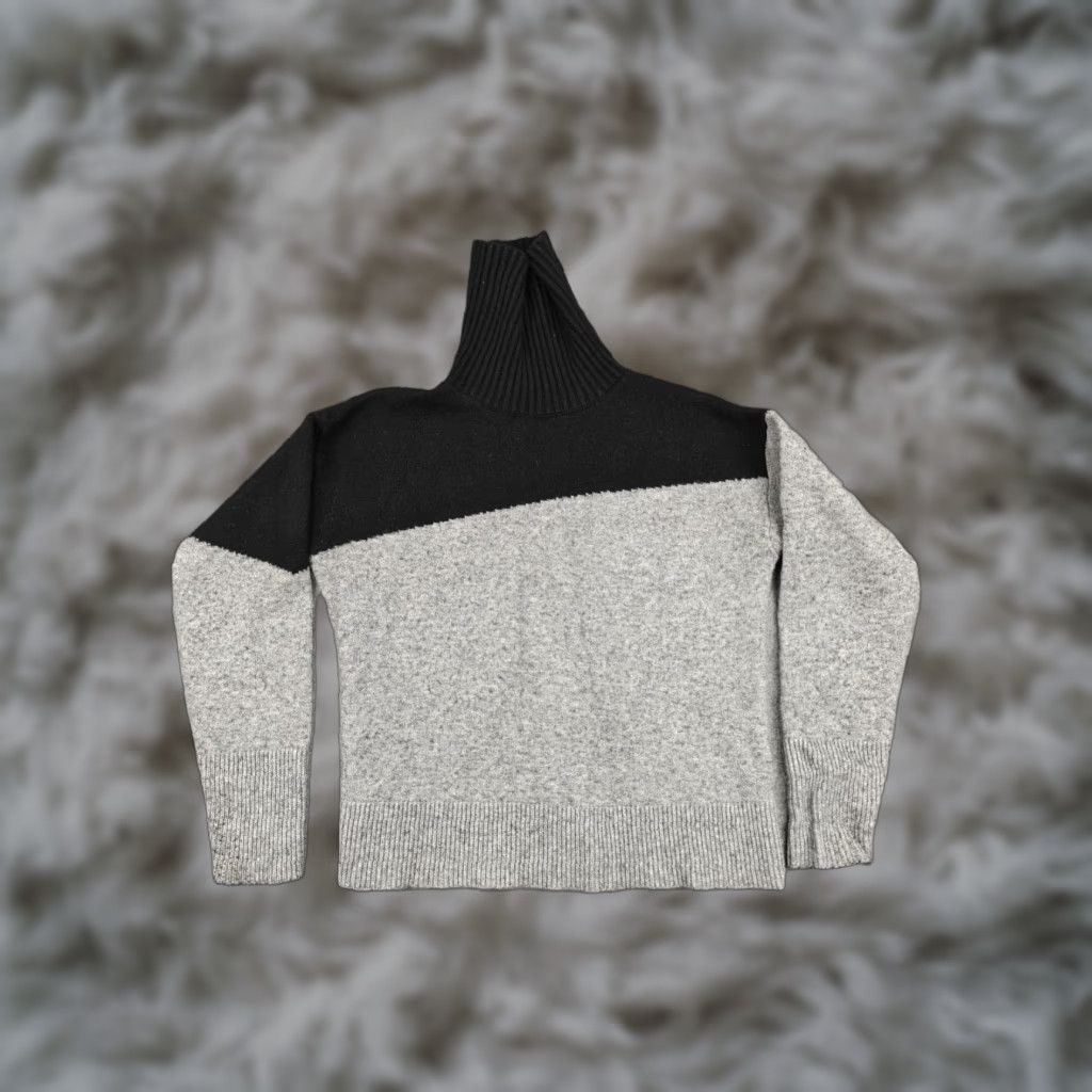 Anthropologie Anthropologie Sweater Womens S Gray Black Colorblock Turtleneck Pullover Size S / US 4 / IT 40 - 1 Thumbnail