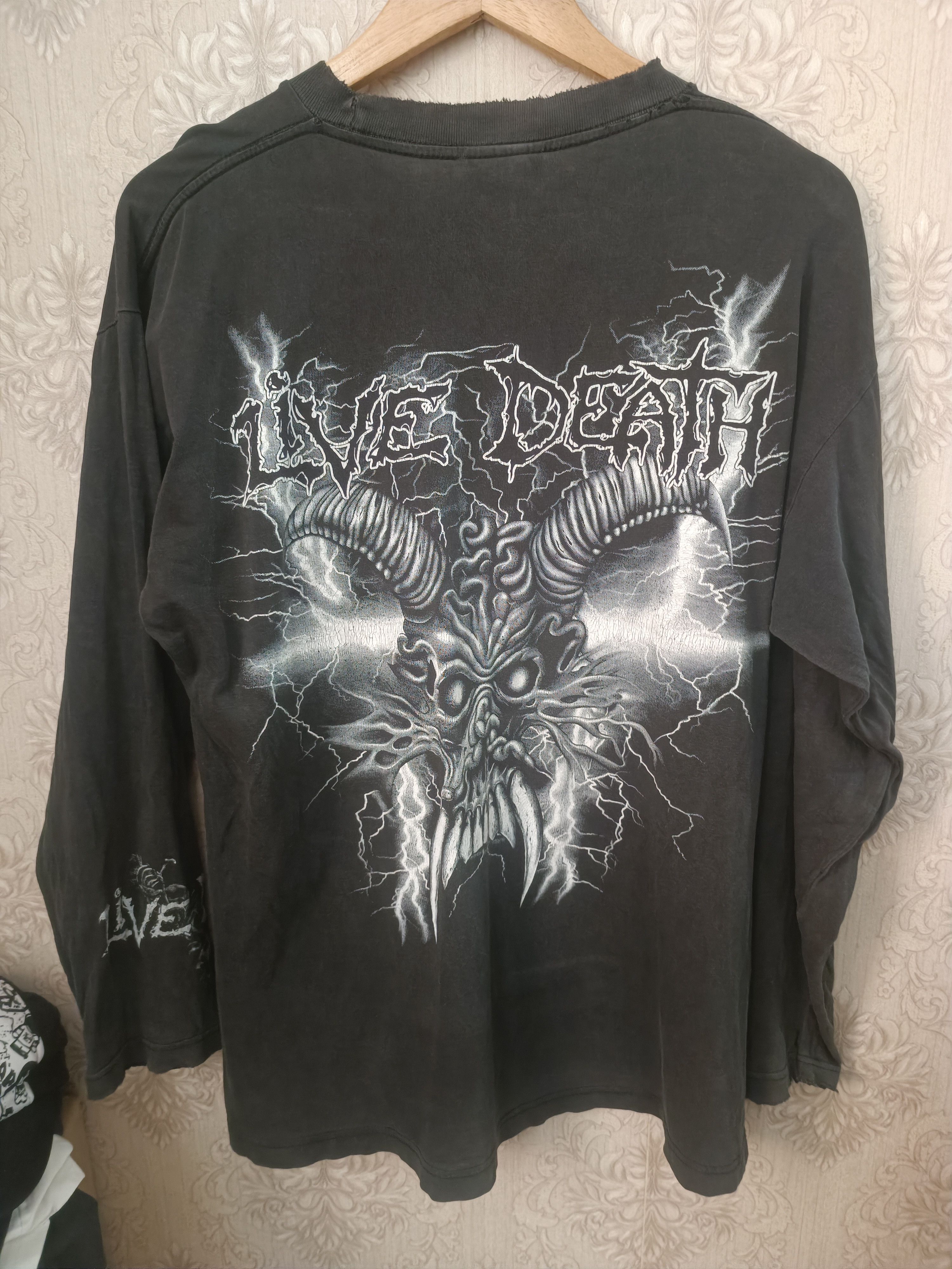 Band Tees Vintage Faded Slayer Live Death Distressed Long Sleeve Tee Size US L / EU 52-54 / 3 - 2 Thumbnail