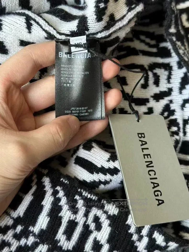 Balenciaga Balenciaga High Neck Logo Sweater. Size US XS / EU 42 / 0 - 4 Thumbnail