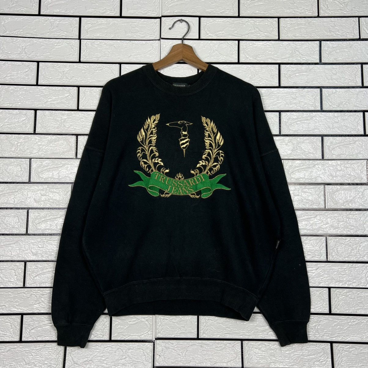 Trussardi 90's TRUSSARDI Embroidered Big Logo Sweatshirt #4014-C183 Size US M / EU 48-50 / 2 - 1 Thumbnail