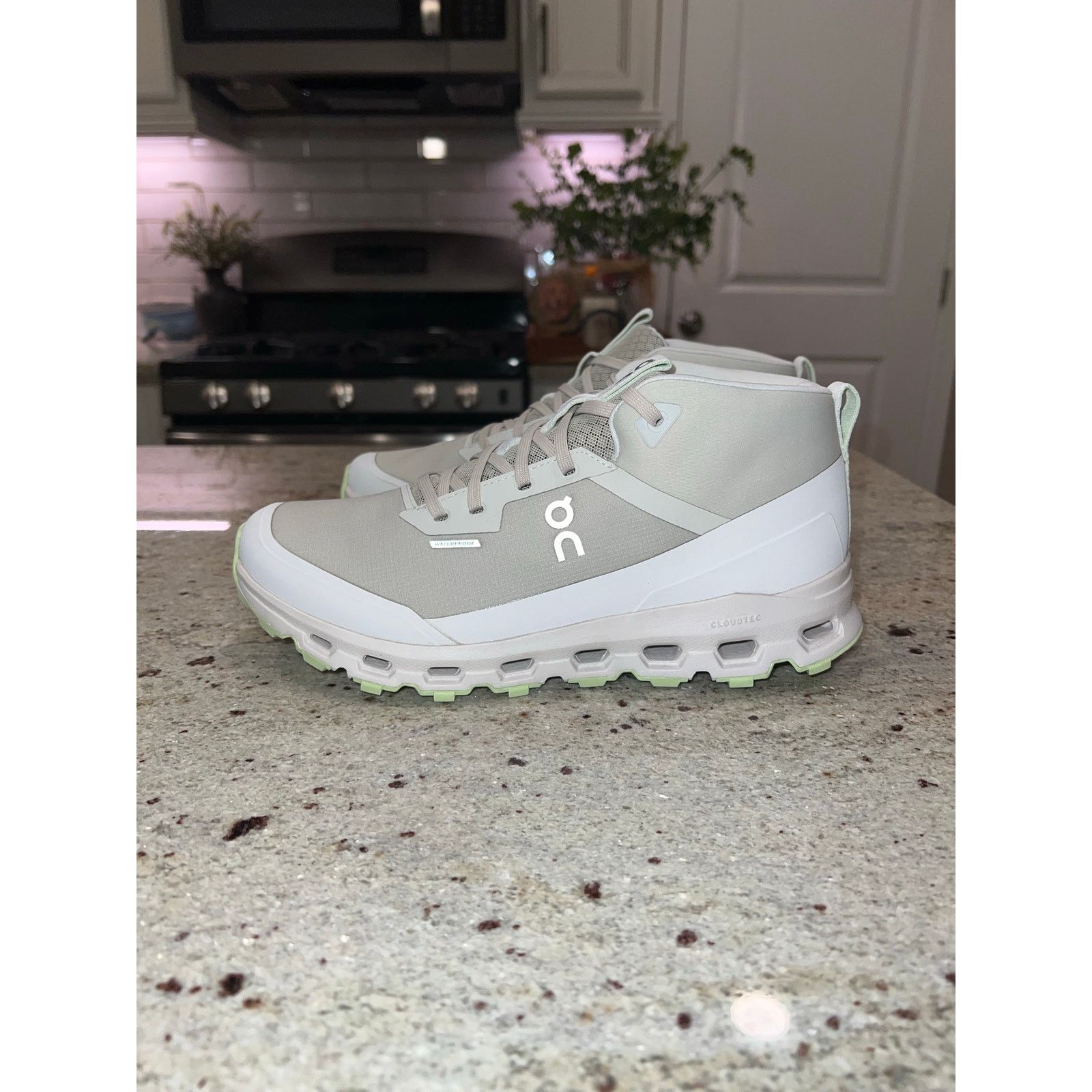 On On Running Cloudroam Waterproof Shoes Women’s 10 Brand New Size US 10 / IT 40 - 1 Thumbnail