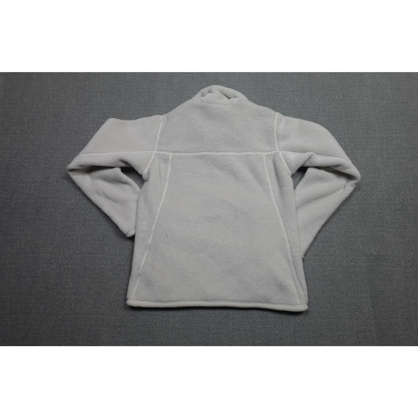 Patagonia Patagonia Sweater Shirt Womens Small White Fleece Dolman Sleeve High Neck Pullover Outdoor All Seasons Long Sleeve Size S / US 4 / IT 40 - 5 Thumbnail
