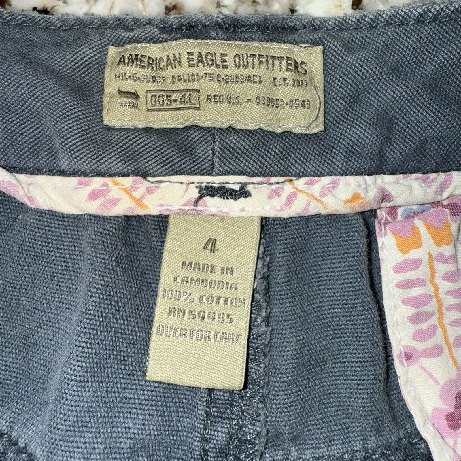American Eagle Outfitters American Eagle Outfitters Shorts Women’s Size 4 Size 27" / US 4 / IT 40 - 3 Thumbnail