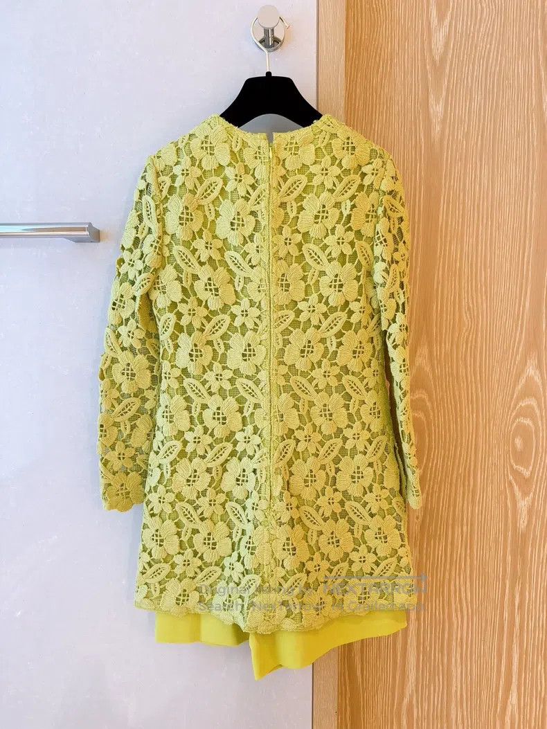 Valentino Valentino Heavy work lace skirt jumpsuit Size S / US 4 / IT 40 - 2 Thumbnail