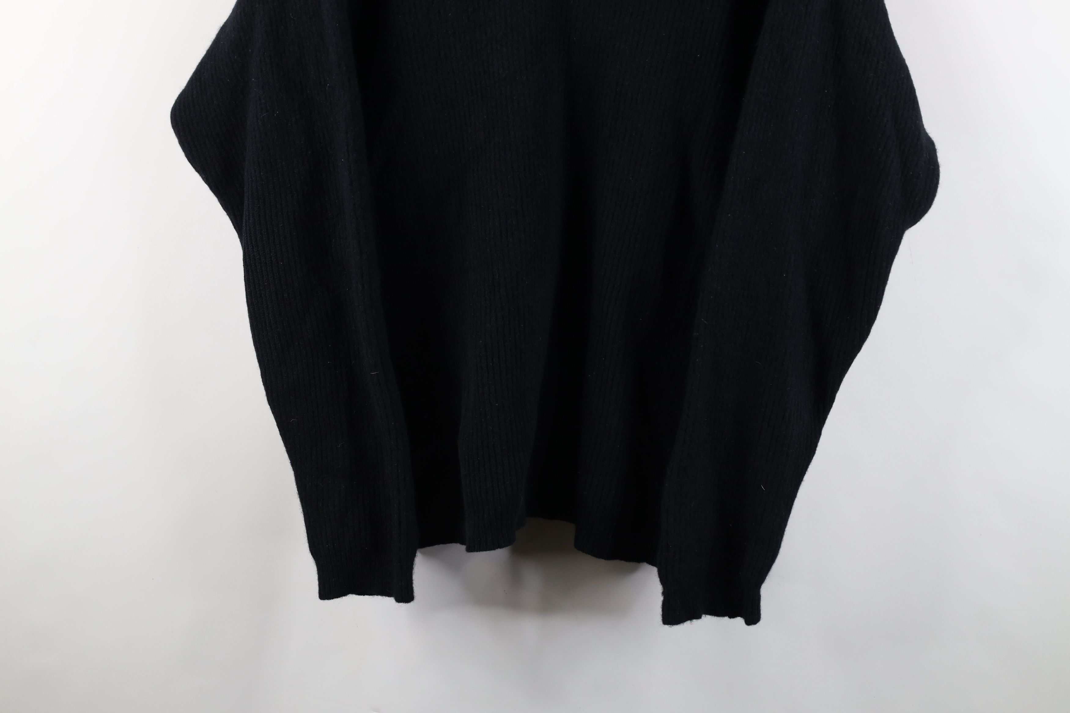 Eddie Bauer × Vintage Vintage 90s Eddie Bauer Ribbed Knit V-Neck Sweater Black Size US XL / EU 56 / 4 - 3 Thumbnail