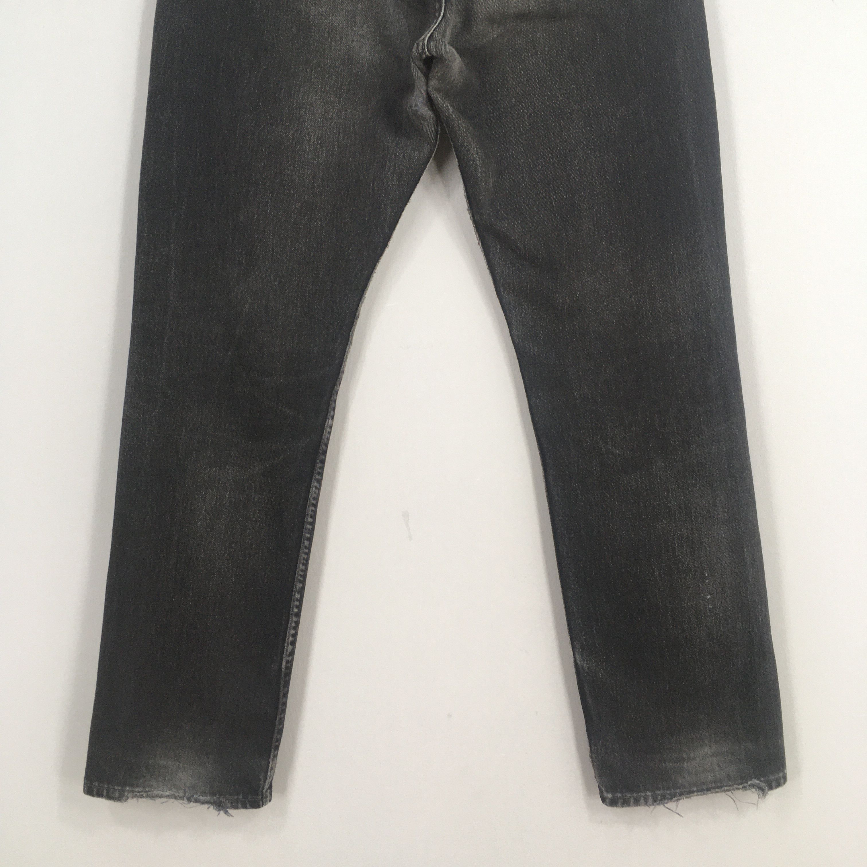Levi's Size 29x29.5 Vintage 90s Levi's 501 Faded Black Jeans S728 Size US 29 - 10 Thumbnail