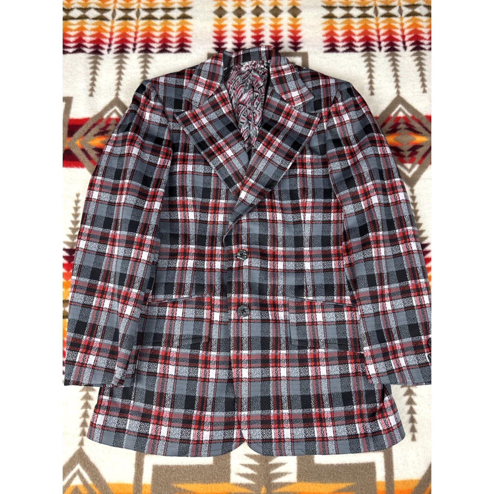 Vintage VINTAGE Bellini Plaid Blazer Sport Coat 70s Red Gray See Measurements Sz 39 Men Blazer Modern Sports 39 Gray Mens Size 40R - 2 Thumbnail