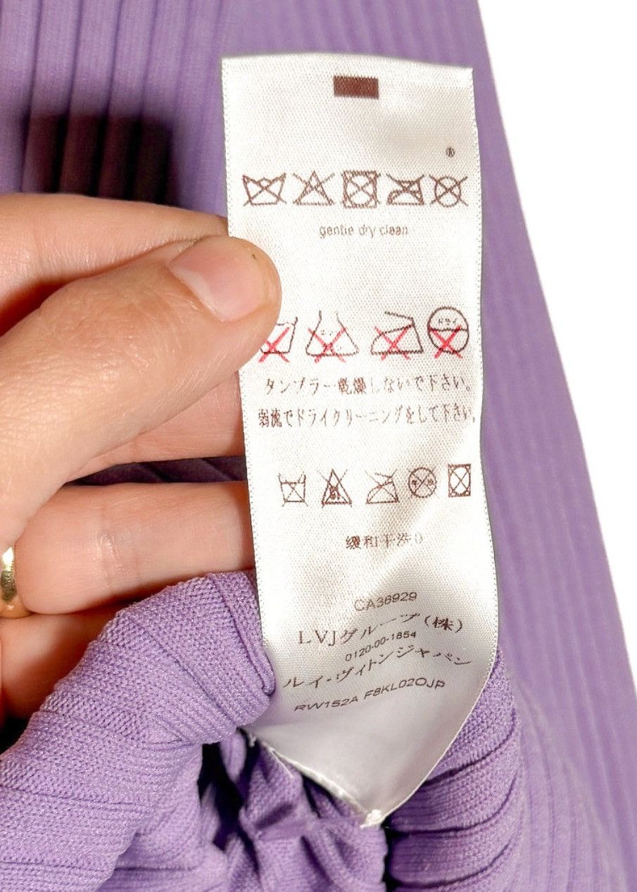 Louis Vuitton Louis Vuitton 2015 Purple LV Logo Ribbed Turtleneck Sweater Size M / US 6-8 / IT 42-44 - 7 Thumbnail
