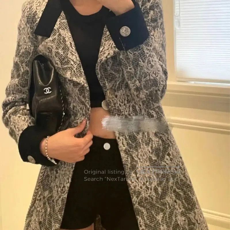 Chanel Chanel Black Wool Jacket for Women . Size M / US 6-8 / IT 42-44 - 2 Thumbnail