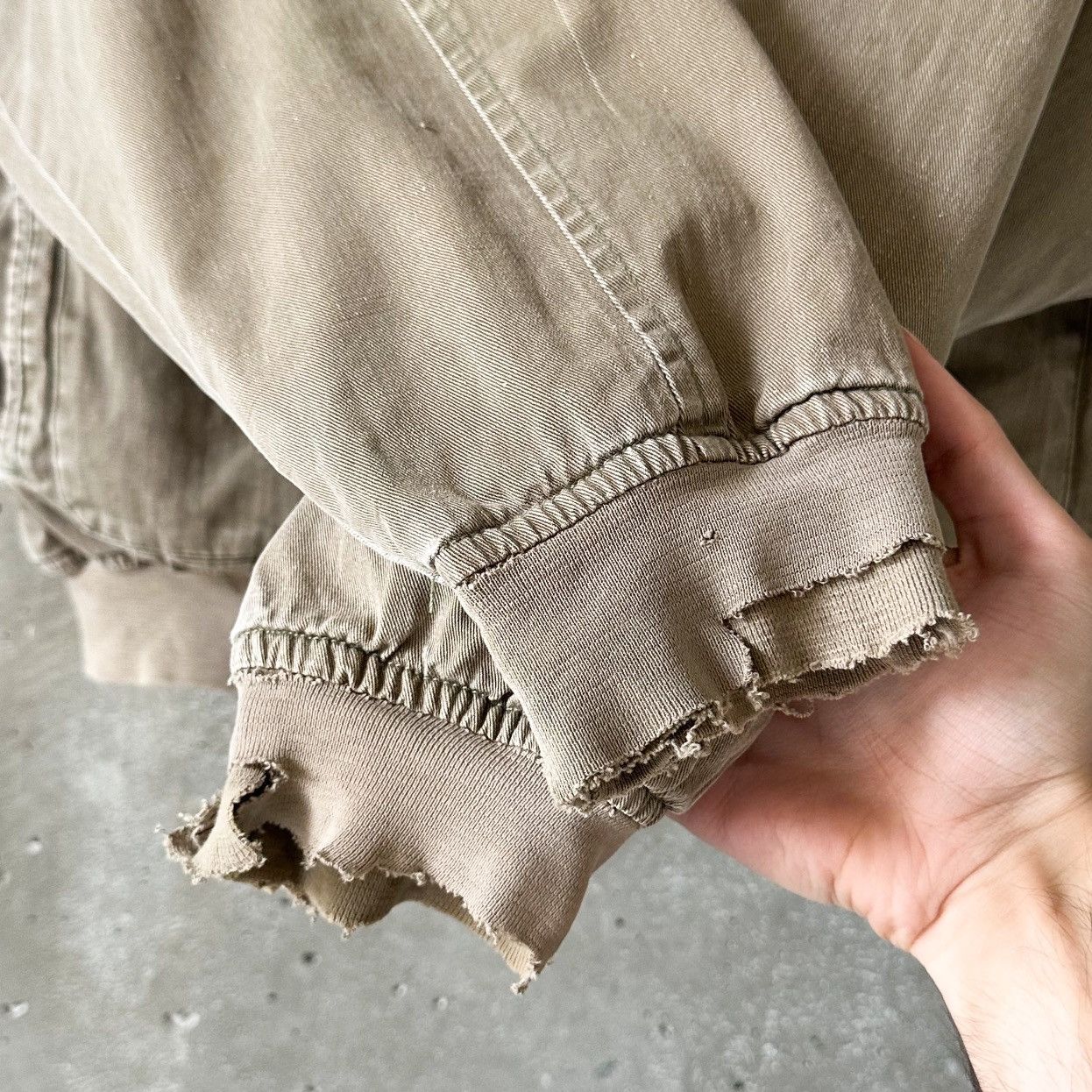 Avirex THRASHED 80s TYPE A-2 Saipan 1945 Pinup Girl Flight Jacket Size US L / EU 52-54 / 3 - 8 Thumbnail