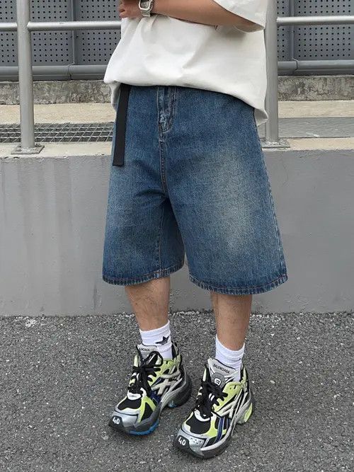 VIBE Stylish Denim Cargo Shorts with Belt Size US 30 / EU 46 - 2 Thumbnail