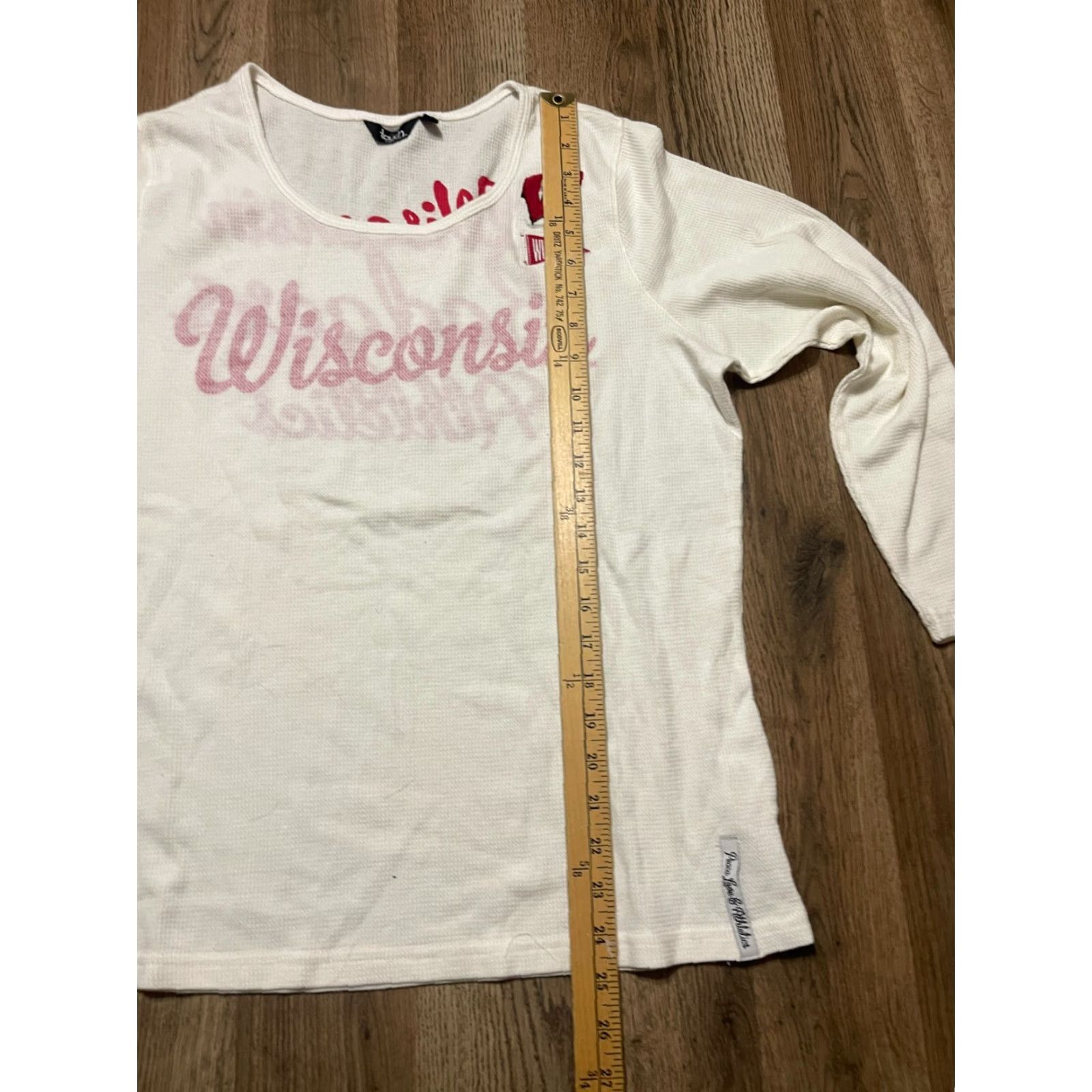Vintage Touch Shirt Women's 1X White Long Sleeve Wisconsin Badgers Athletics Shirt Womens 1X White Long Sleeve Wisconsin Badgers Athletics 90s? Size XL / US 12-14 / IT 48-50 - 6 Thumbnail