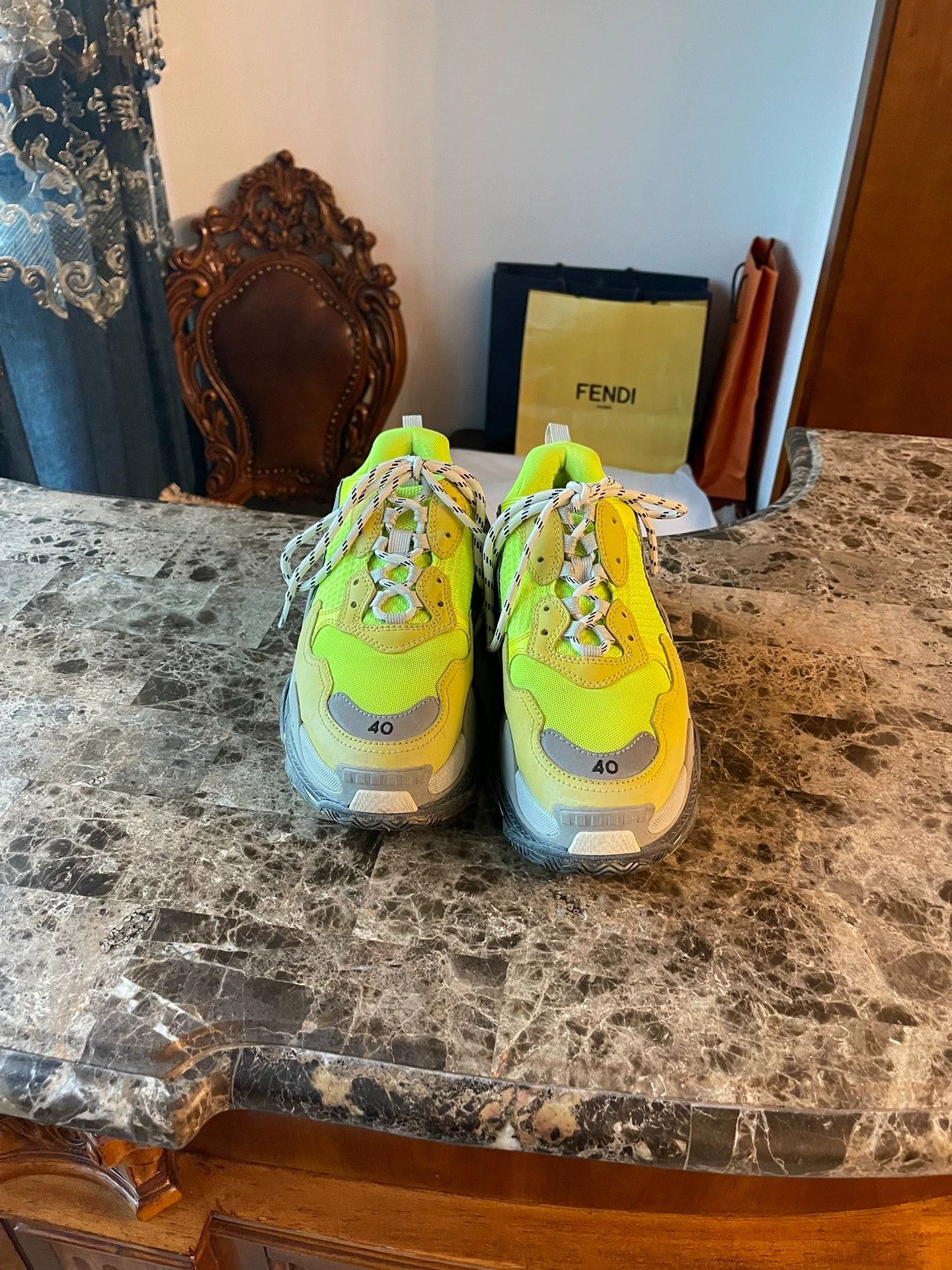 Balenciaga Balenciaga TripleS OG Refl 40 (41/42) Silver Minor Heel Auth Size US 7 / EU 40 - 5 Thumbnail