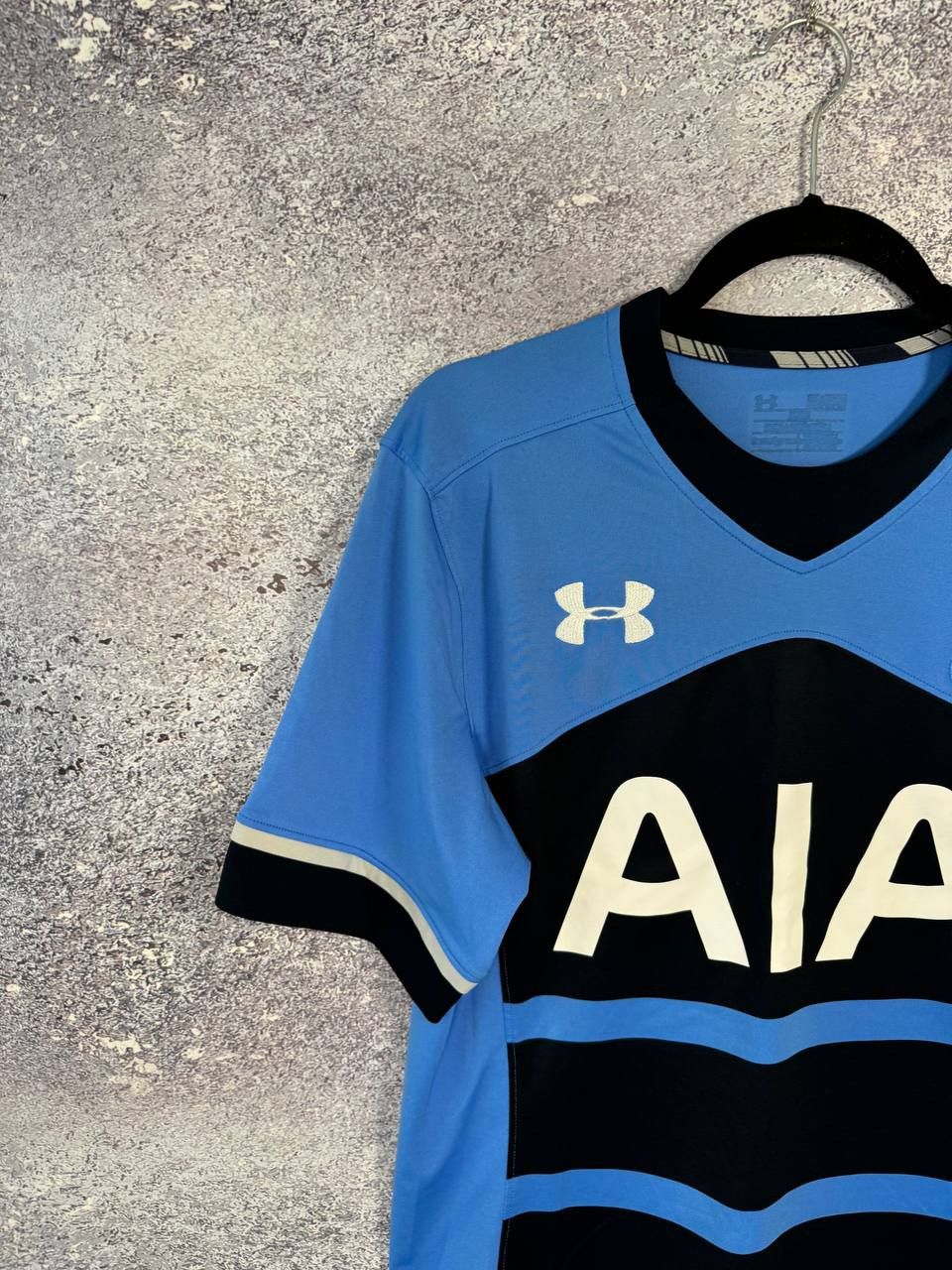 Under Armour Vintage Tottenham 2015/16 Under Armour Soccer Jersey Size US M / EU 48-50 / 2 - 3 Thumbnail