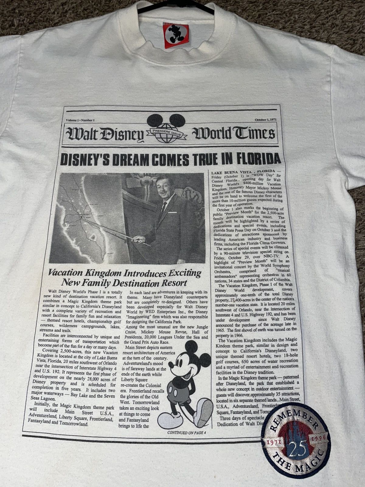 Disney × Vintage Vintage Disney Magic Kindom T-Shirt Size US XL / EU 56 / 4 - 2 Thumbnail