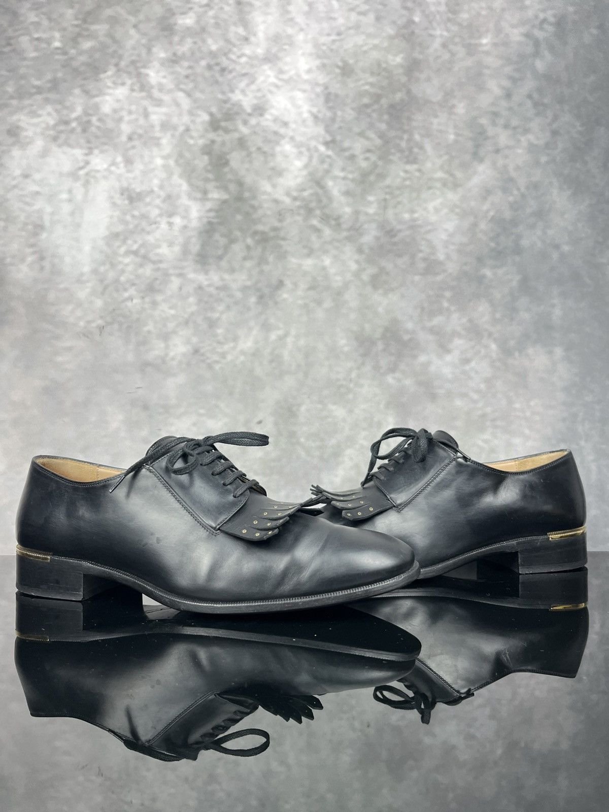 Salvatore Ferragamo Salvatore Ferragamo Women's Black Leather Oxford Size 9.5 C Size US 9.5 / IT 39.5 - 4 Thumbnail