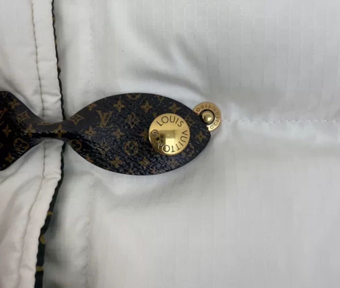 Louis Vuitton Louis Vuitton White leather button down jacket Size US M / EU 48-50 / 2 - 5 Thumbnail