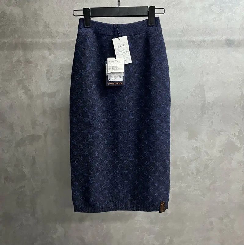 Louis Vuitton Louis Vuitton Navy Cotton Women's Skirt 0089 Size 22" - 1 Thumbnail